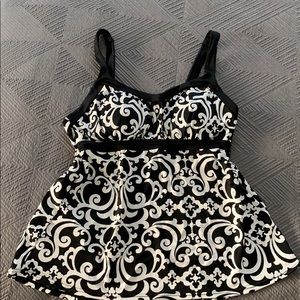 Caribbean Joe V-neck Tankini top-NWOT